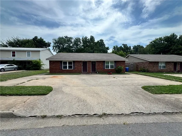 2748 & 2750 N Arroyo St, Fayetteville, AR 72703