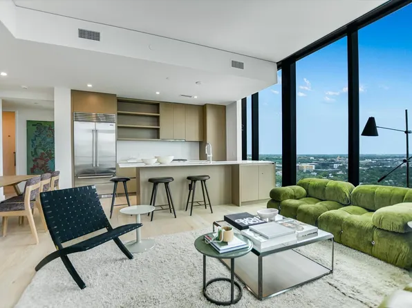 610 Davis St #1902, Austin, TX 78701