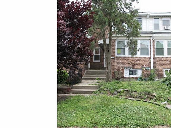 3rd image of 621 Jamestown Ave