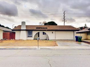 820 Lightcap St, Lancaster, CA 93535