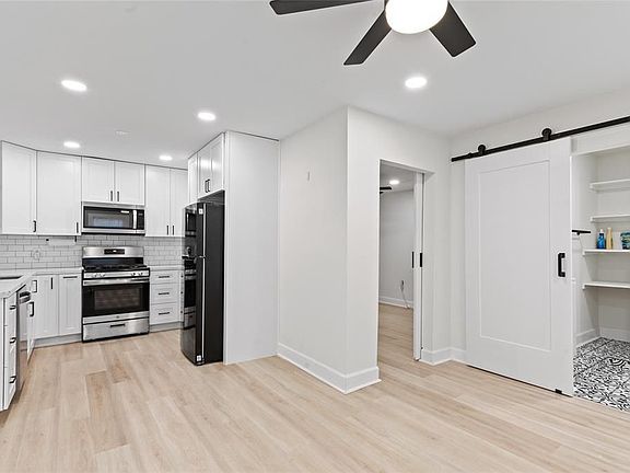 5th image of 1327 Idylwild St #B