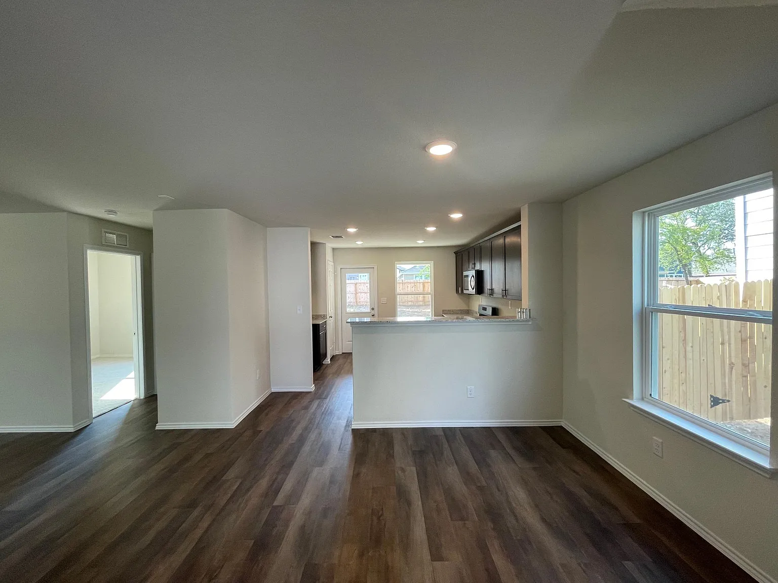 7341 Yucca Pl — Photo 4