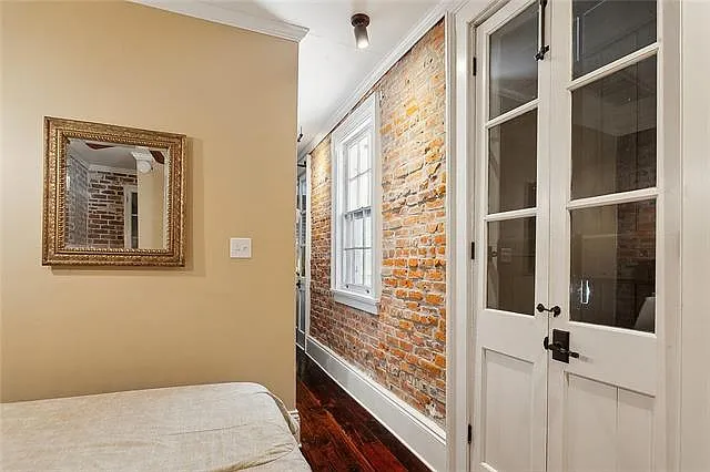 829 Burgundy St #4 — Photo 10