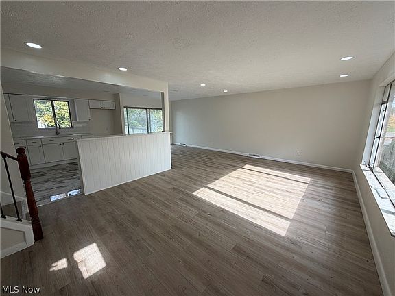5th image of 5628 Adams Ave