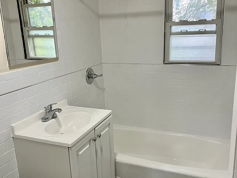 88 Sunnyside Ave #88 — Photo 7