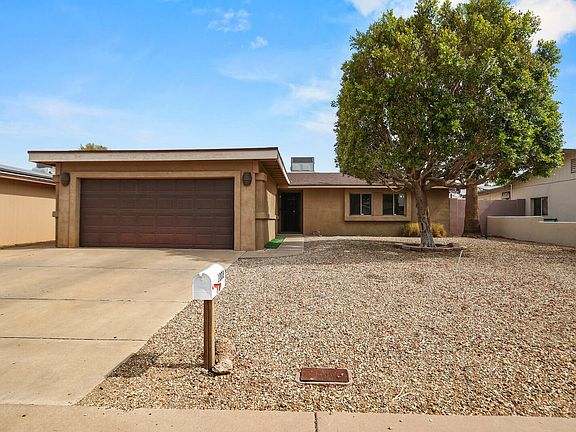 2nd image of 1008 W Helena Dr