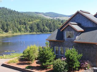 19065 Vincent Ln, Rockaway Beach, OR 97136