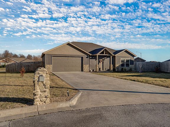 2nd image of 2380 Sedona Court