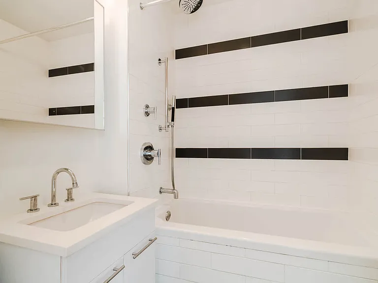 175 Kent Ave — Photo 18