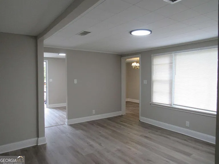112 Judy Ave — Photo 26