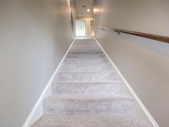 5th image of 3879 Karaline Cir