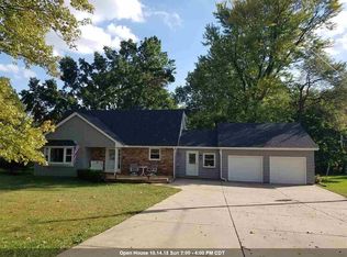 913 Oakwood Rd, East Peoria, IL 61611