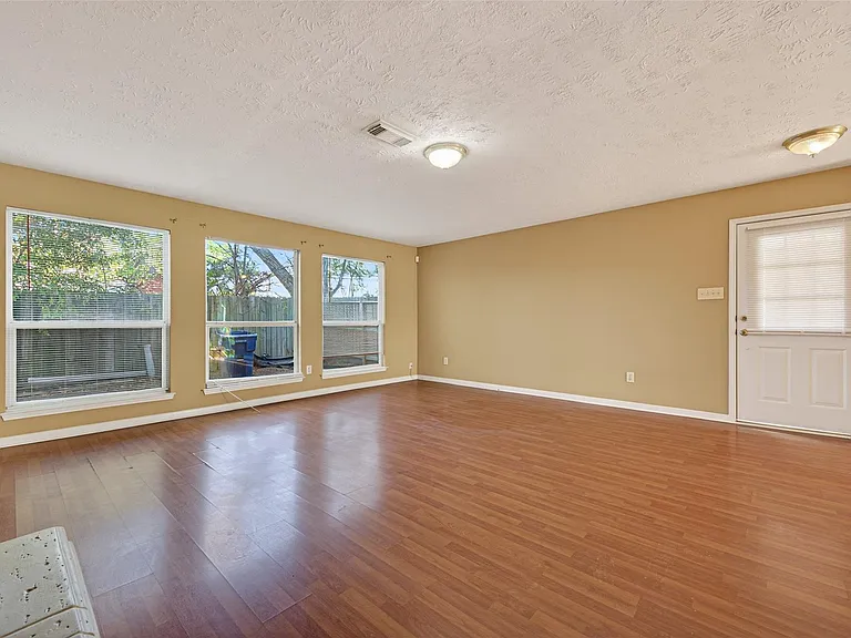3006 Palace Oaks Dr — Photo 9