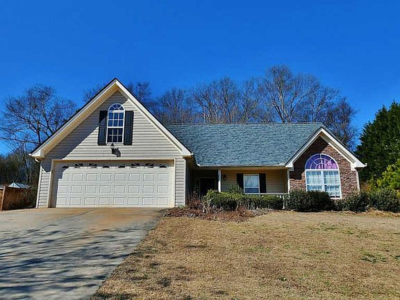 2nd image of 251 Cedar Hollow Dr