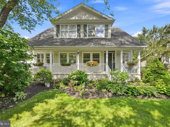218 Maxwell Ave, Hightstown, NJ 08520