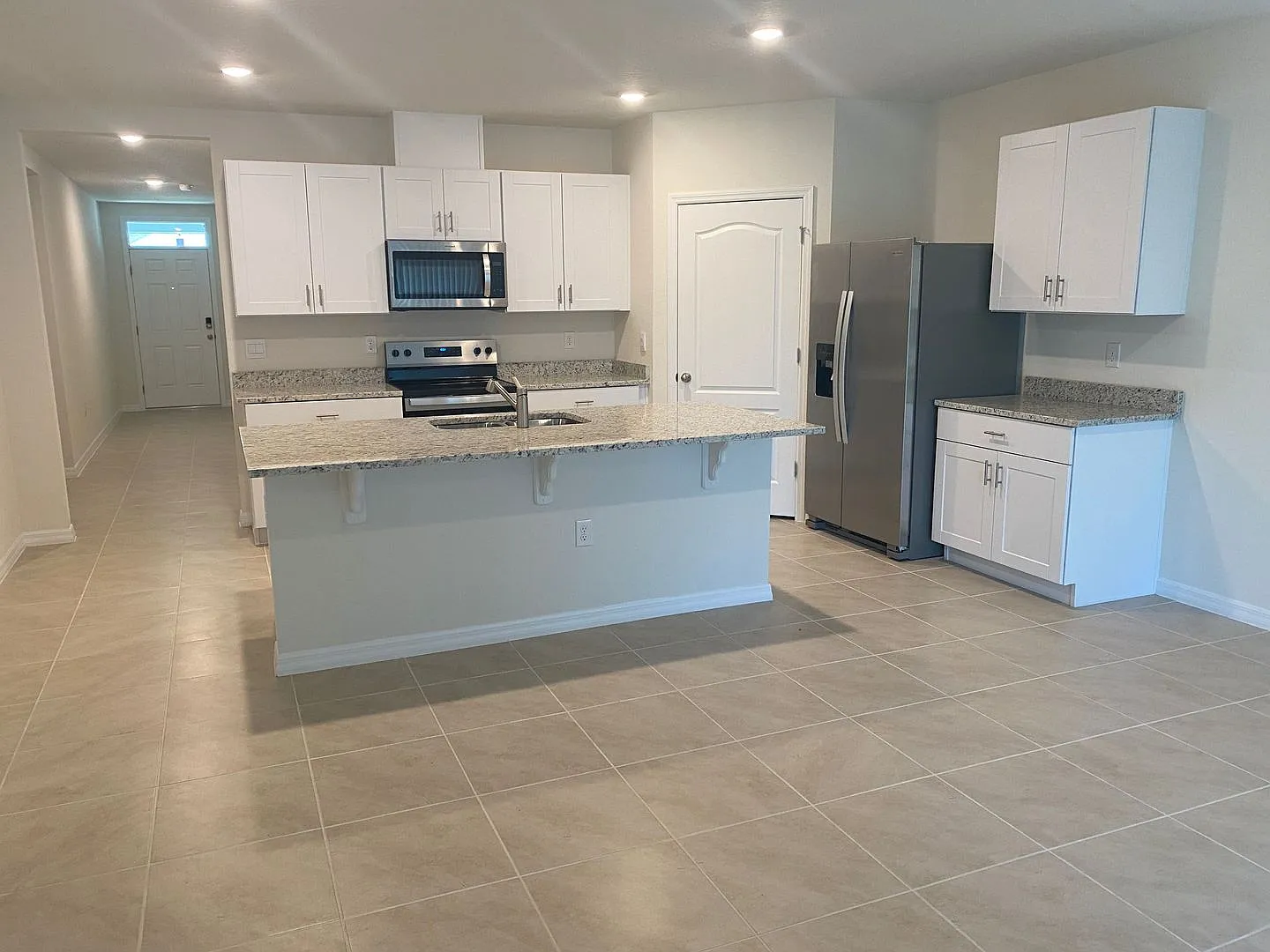 4 Bedroom 2 Bath home in Oak Leaf Preserve for RENT! — Photo 4