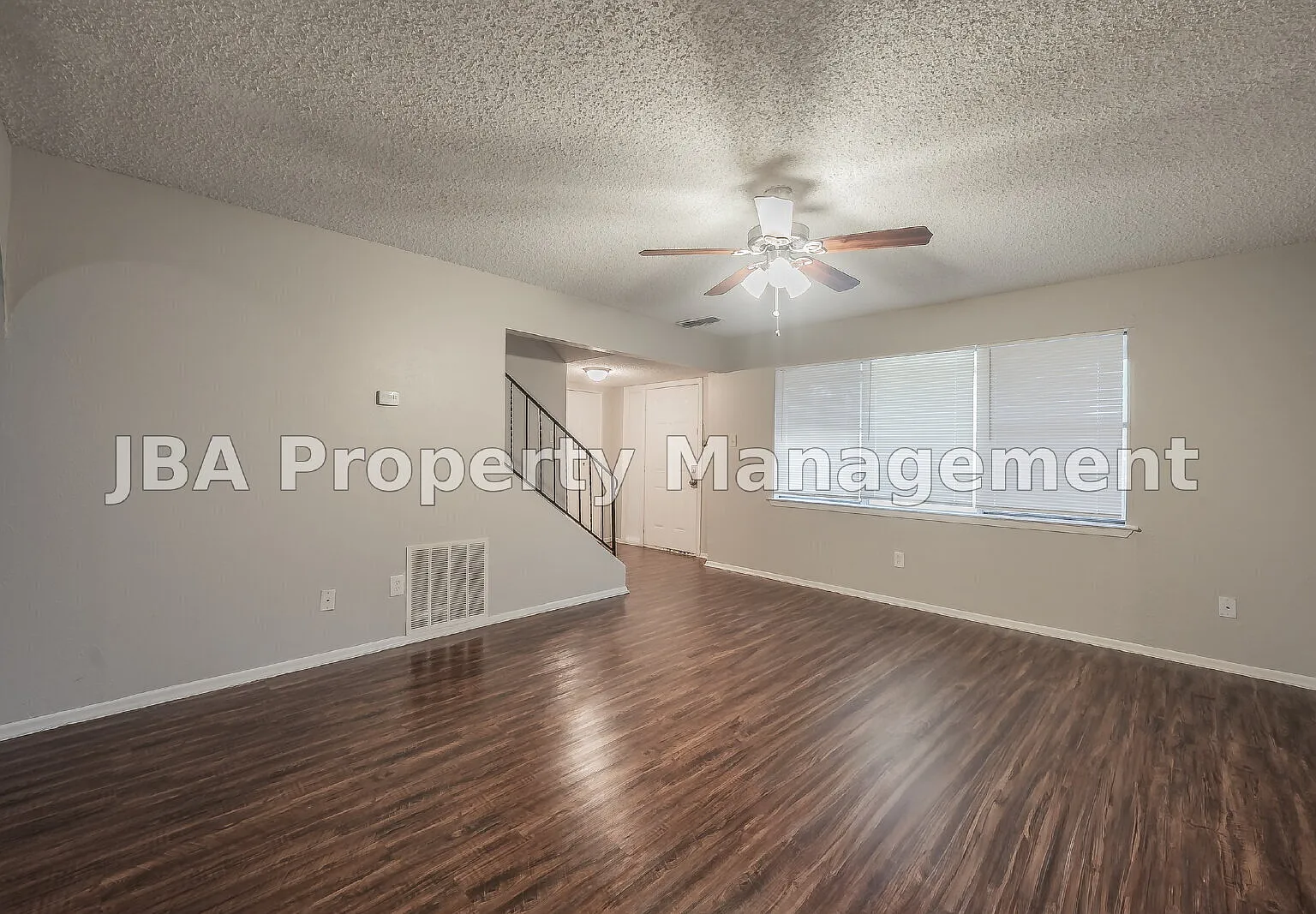 "Charming 3-Bedroom Haven with 2.5 Baths in Fort Worth Your Perfect Retreat Awaits!" — Photo 1