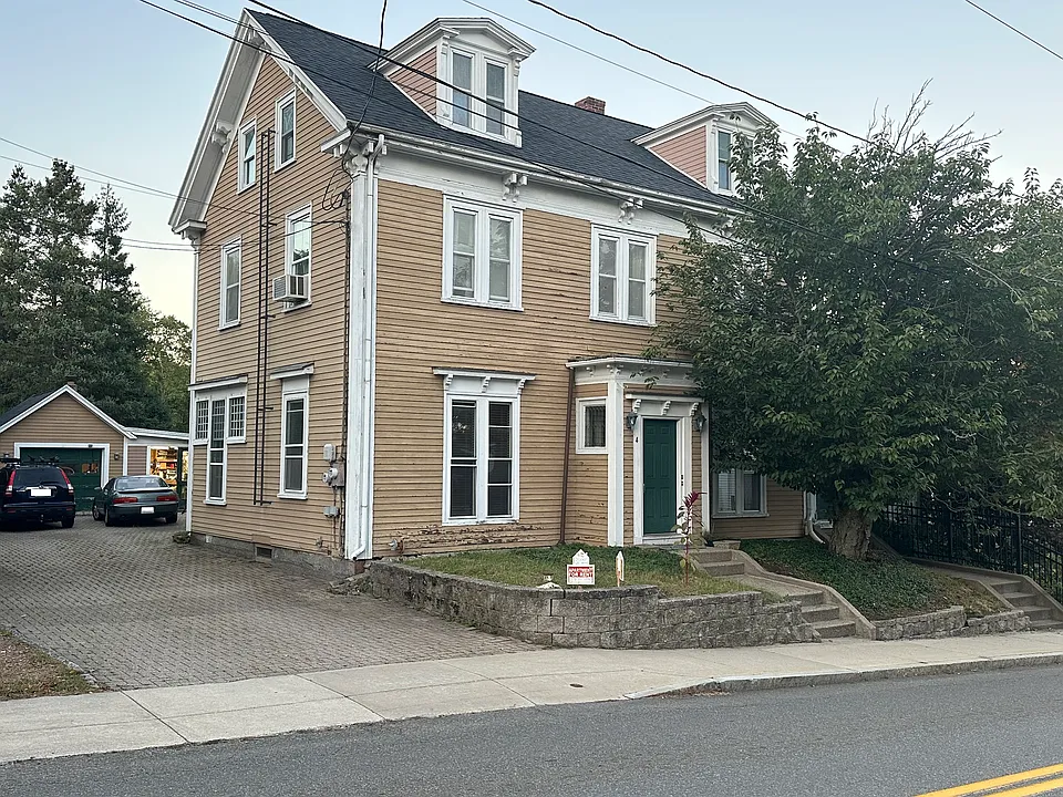 4 Green St #3