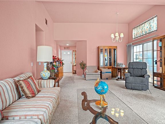 5th image of 1062 Sheffield Pl