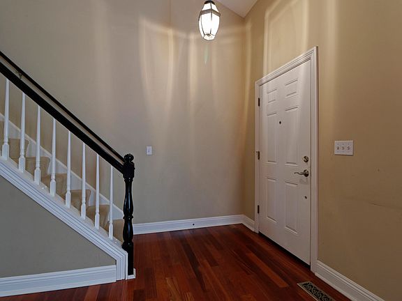 2nd image of 493 Buckingham Dr