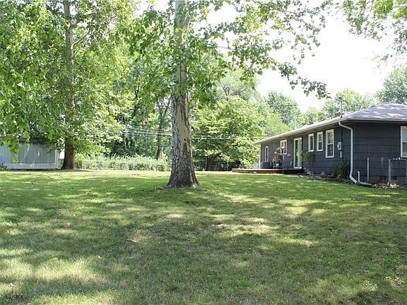 3rd image of 6120 Hedges Ave