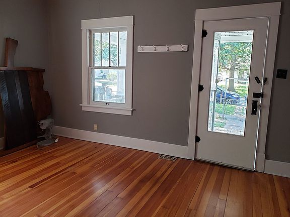 4th image of 6316 Logan Ave