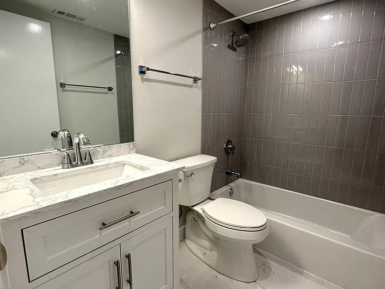 8306 W Grand Ave #1N — Photo 4