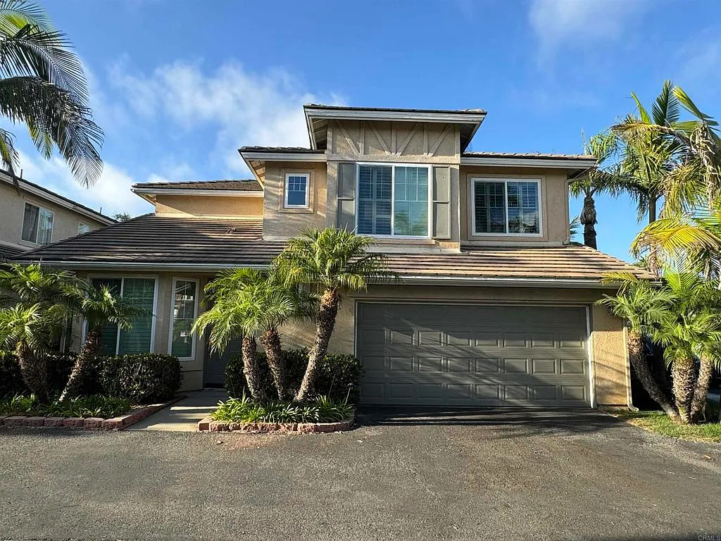 3 bed, 2.5 bath, 1869 sqft, $5,600 — Photo 2