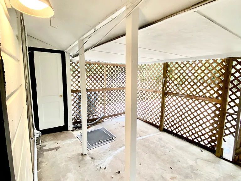408 Faris St — Photo 24