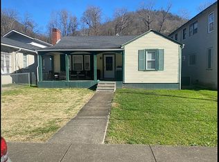 121 Sherman St, Sylvester, WV 25193
