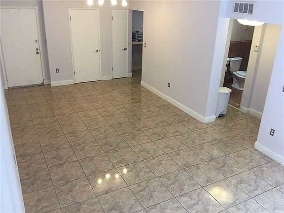 5th image of 706 NW 87th Ave APT 103