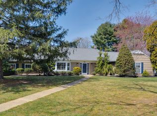 65 Wilshire Dr, Tinton Falls, NJ 07724