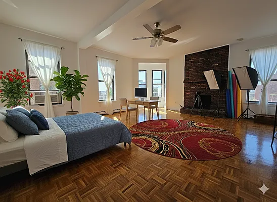 Rented by Voro Purple LLC | media 1