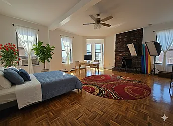 Rented by Voro Purple LLC