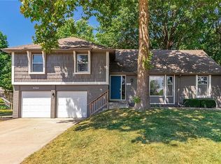 9724 Horton St, Overland Park, KS 66207