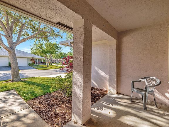 4th image of 1804 E Sanderling Lane #B