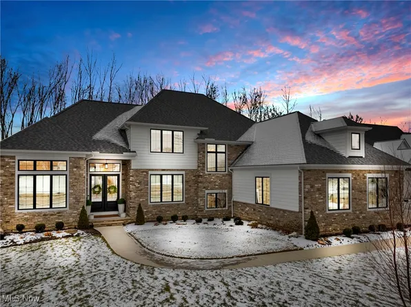 1743 Jager Blvd, Westlake, OH 44145