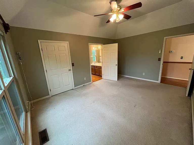 6400 Belmont Park Ct — Photo 16