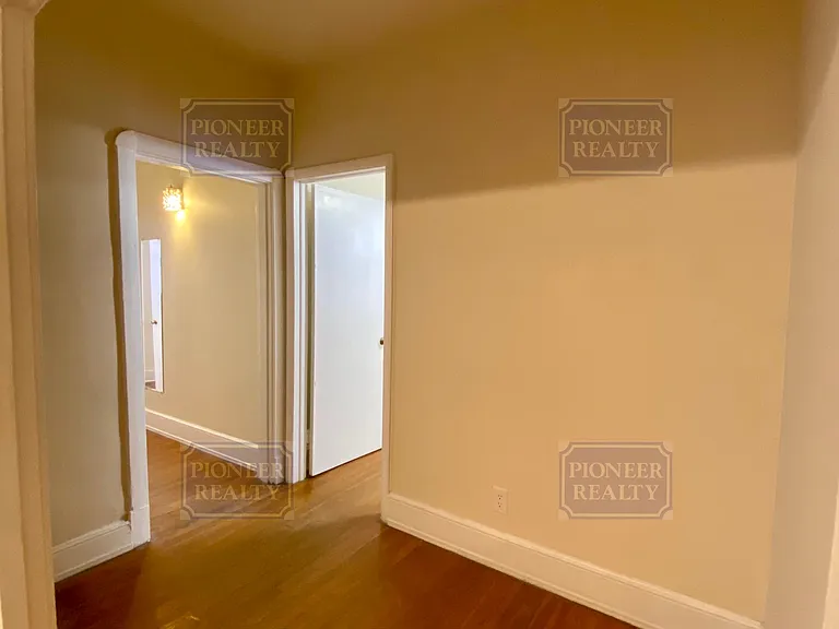 3110 Kensington Ave — Photo 14