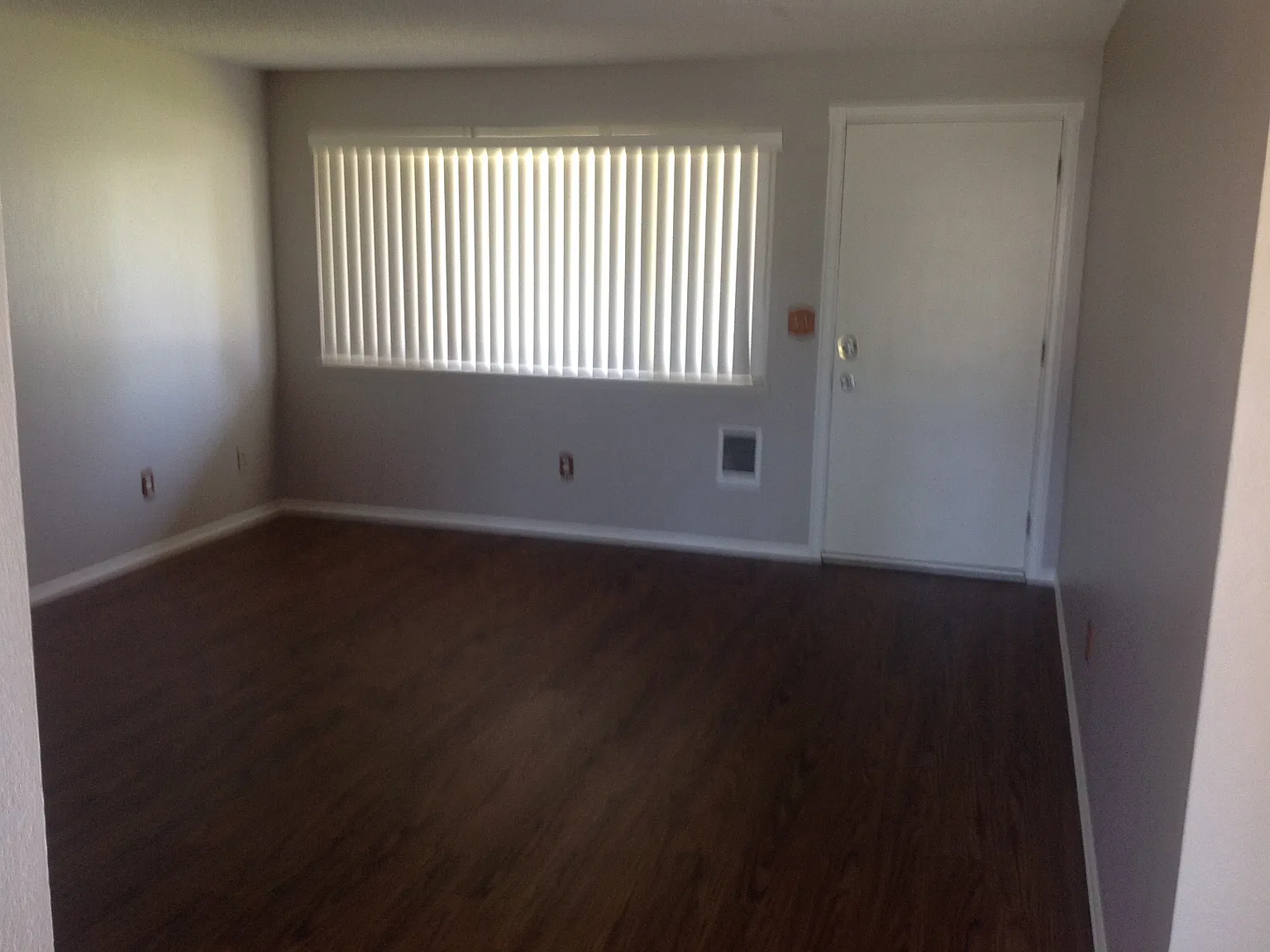 3 bed, 1200 sqft, $1,600 — Photo 4