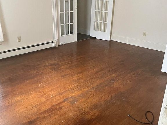 2nd image of 310 N Adams St APT 4