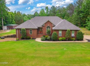 855 Rabbit Ranch Rd, Henderson, TN 38340