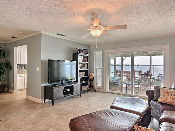 3rd image of 1 Tarpon Dr