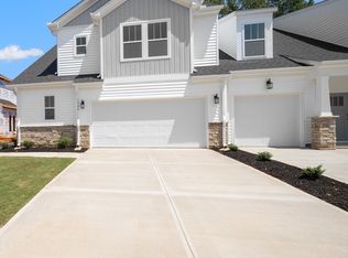 1524 Shallons Ct, Spartanburg, SC 29301