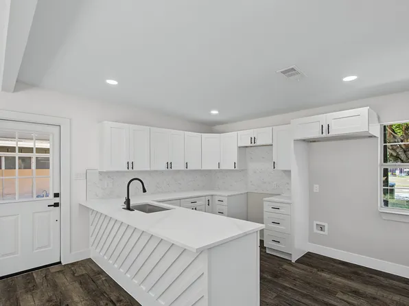 4608 Reed St, Fort Worth, TX 76119