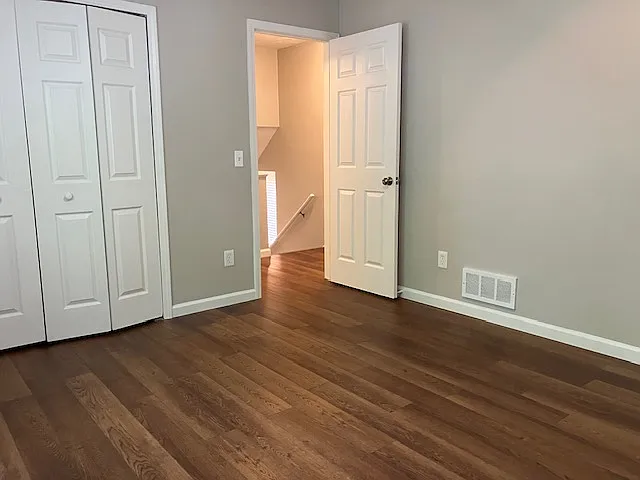 451 Robinhood Dr — Photo 24