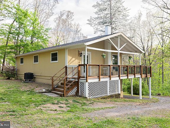 2nd image of 455 Huckleberry Dr