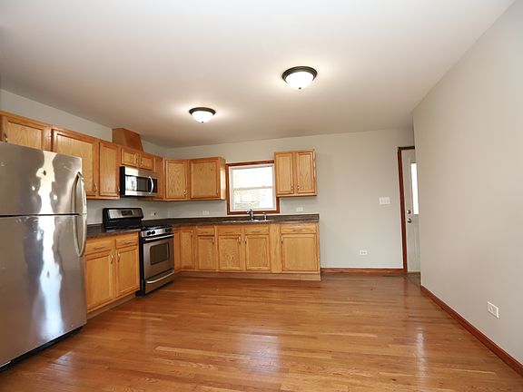 2nd image of 1809 Clay St