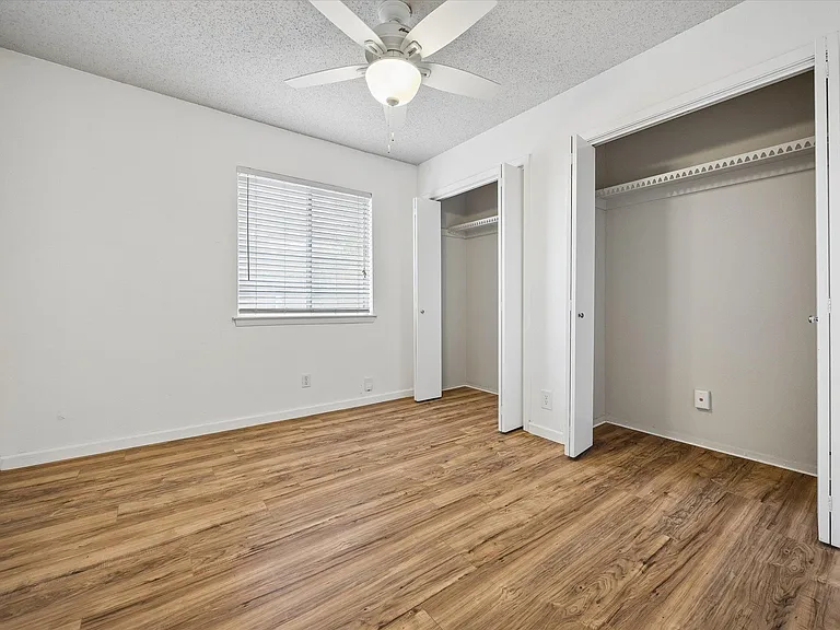 8106 Sonnet Ave #101 — Photo 6