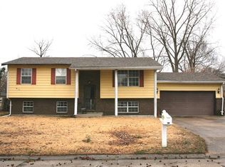 153 Arlington Dr, Granite City, IL